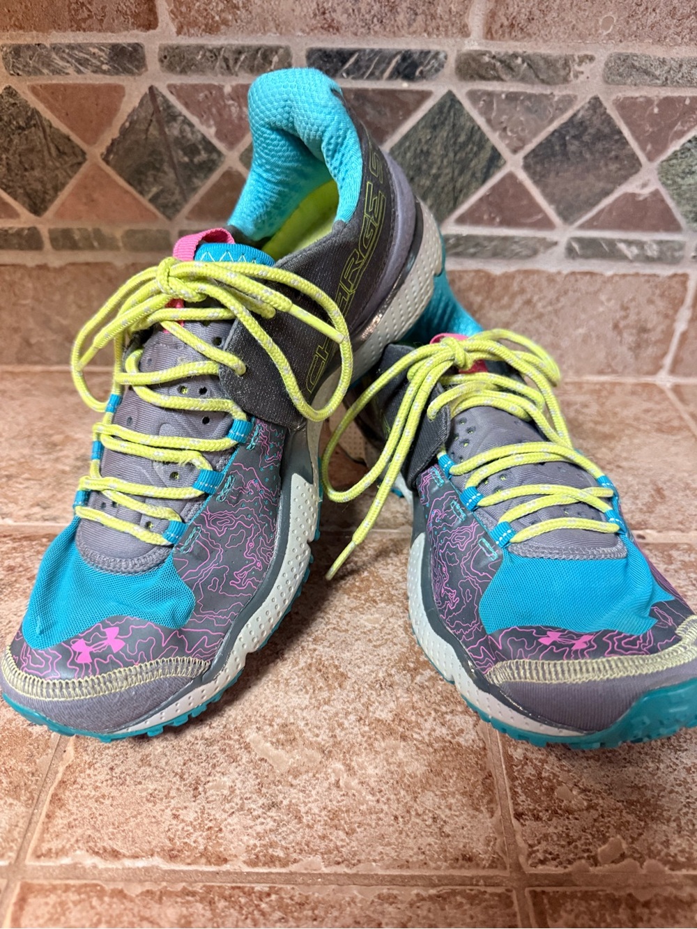 Under Armour Charge RC storm women’s running shoes size 8.5